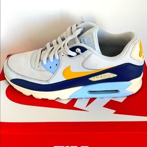 Nike Air Max 90 Essential